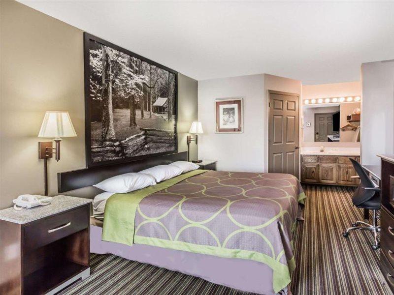 Hotel Super 8 By Wyndham Clinton Esterno foto