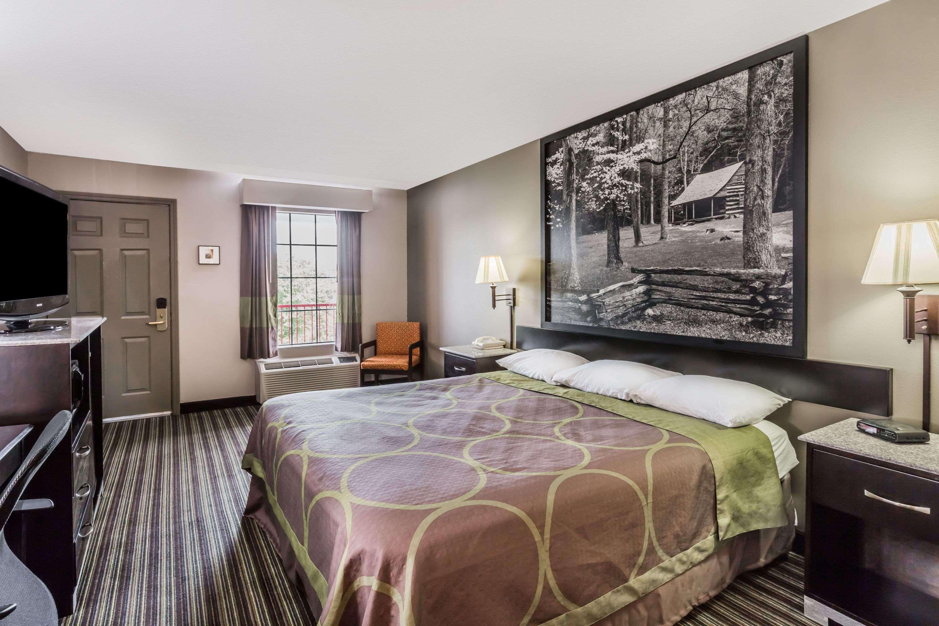 Hotel Super 8 By Wyndham Clinton Esterno foto