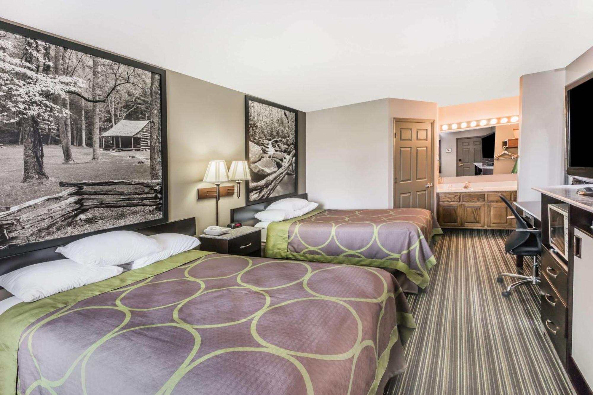 Hotel Super 8 By Wyndham Clinton Esterno foto